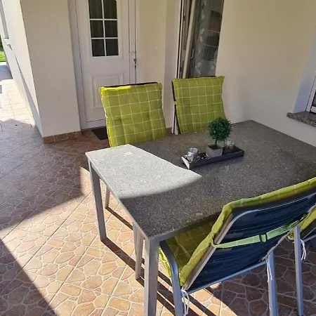 Sanja 아파트 Kaštel